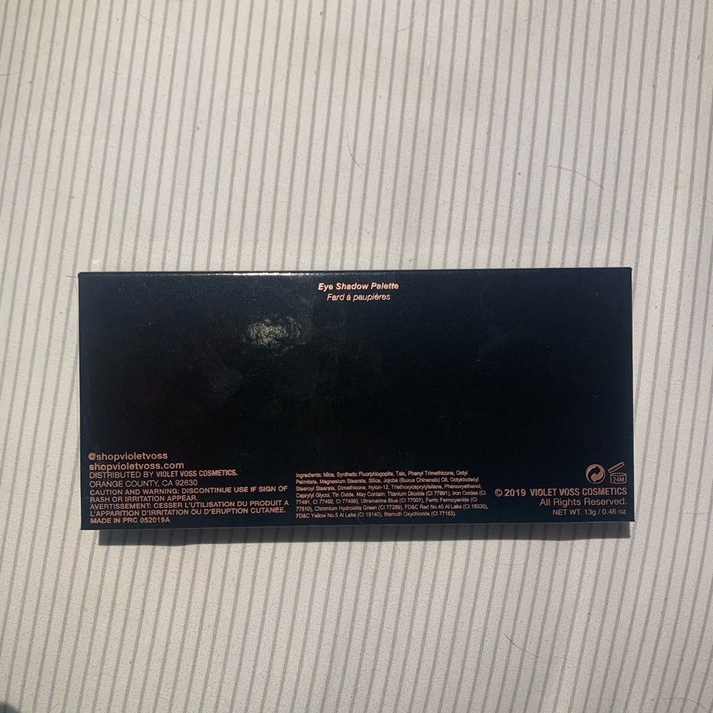 Violet Voss Eyeshadow Palette NEW - Picture 3 of 4